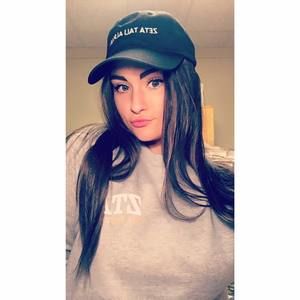 Meet your Posher, Shannon